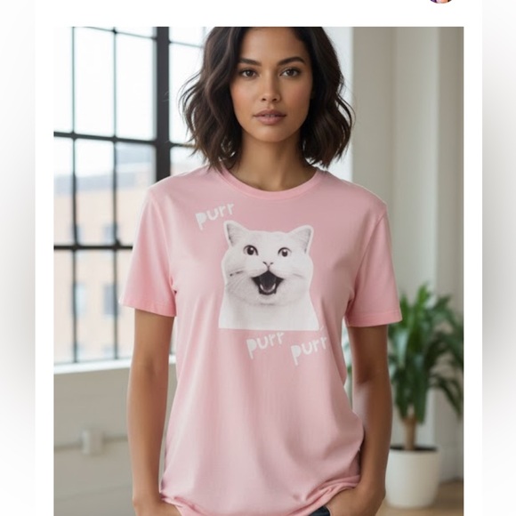 Tultex Tops - Tultex Pink Cat Graphic Tee women’s size large all cotton